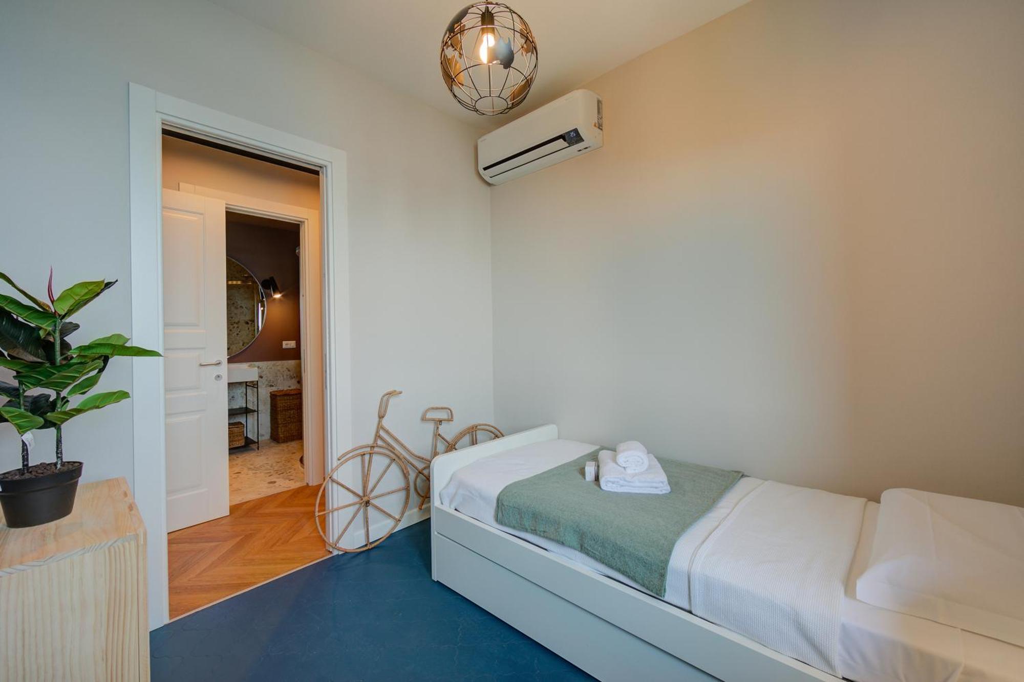 Pandora Lake View Stresa - Happy Rentals ภายนอก รูปภาพ