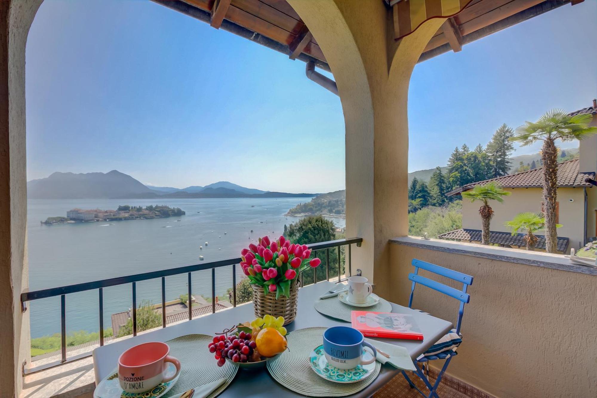 Pandora Lake View Stresa - Happy Rentals ภายนอก รูปภาพ