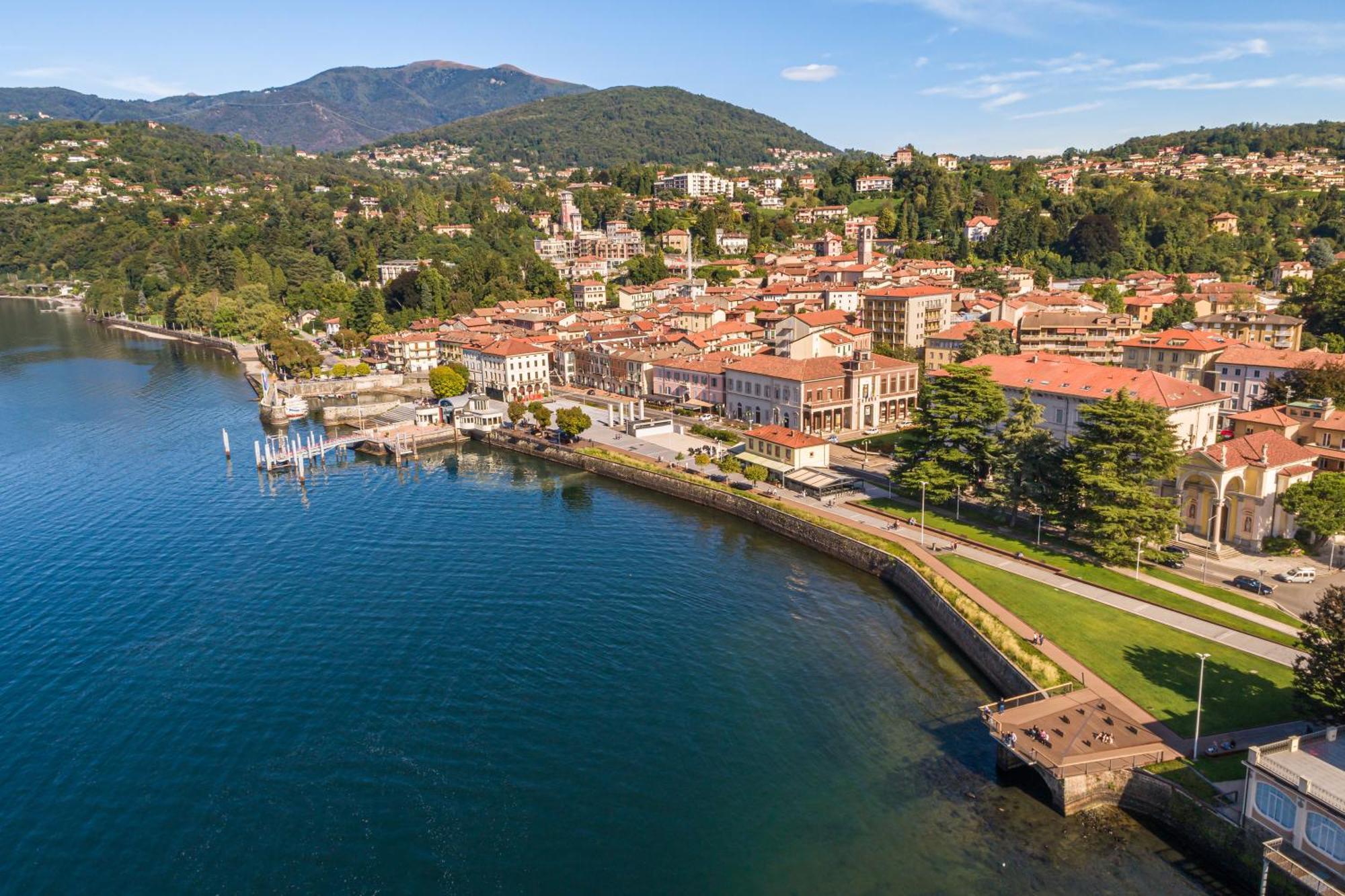 Pandora Lake View Stresa - Happy Rentals ภายนอก รูปภาพ