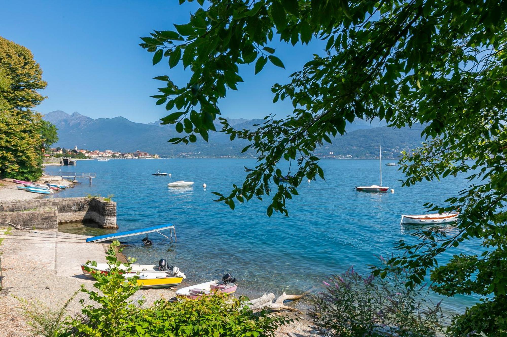 Pandora Lake View Stresa - Happy Rentals ภายนอก รูปภาพ